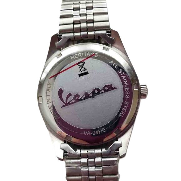 NEW Vespa Italian Made Silver Tone Stainless Steel Watch Italy Men's 40mm VA-3HE - Picture 4 of 4
